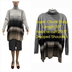 Autumn Cashmere Gray and Black Turtleneck Sweater